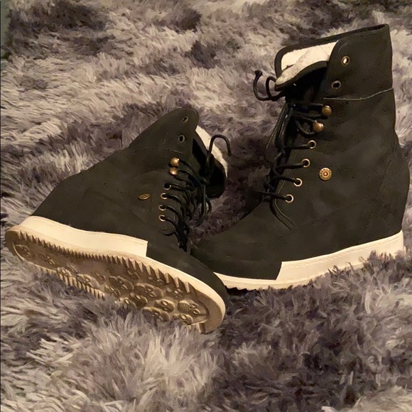 Lace up ankle boots - Picture 3 of 10